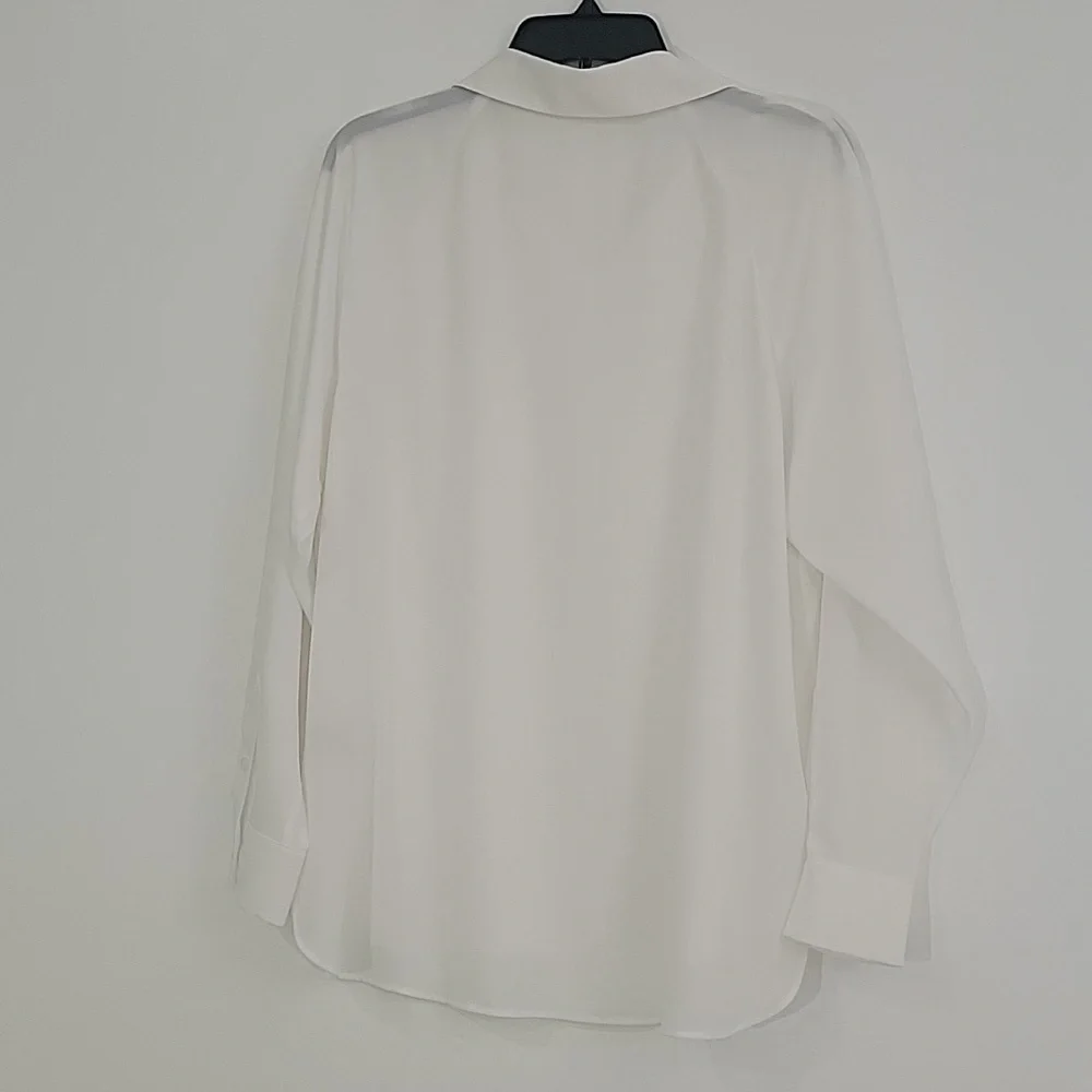 Calvin Klein White Large Shirt for Women with buttons and long sleeves - Picture 4 of 8